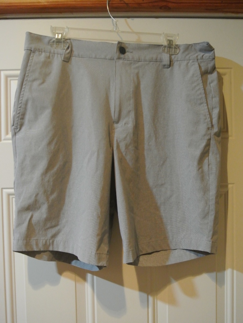 MENS GRAY/BLACK CHECK BANANA REPUBLIC SHORTS